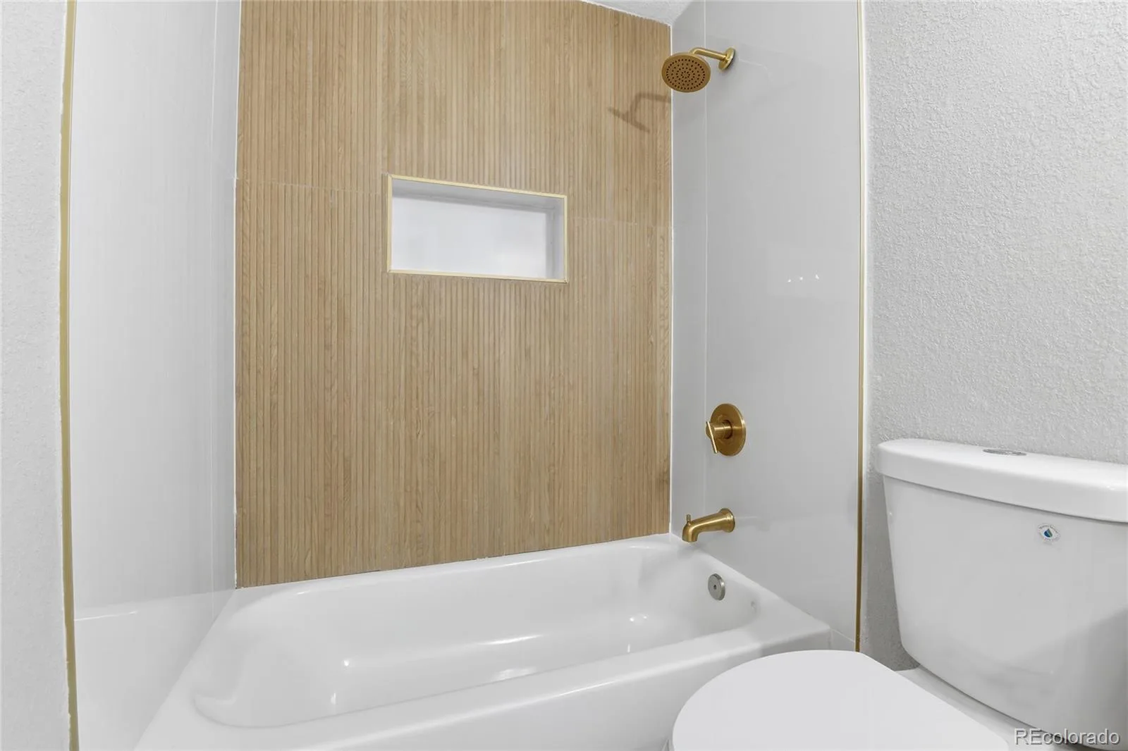 6816 Miller St Arvada CO 80004 MLS #REC2063714 06082026233153 1600 10