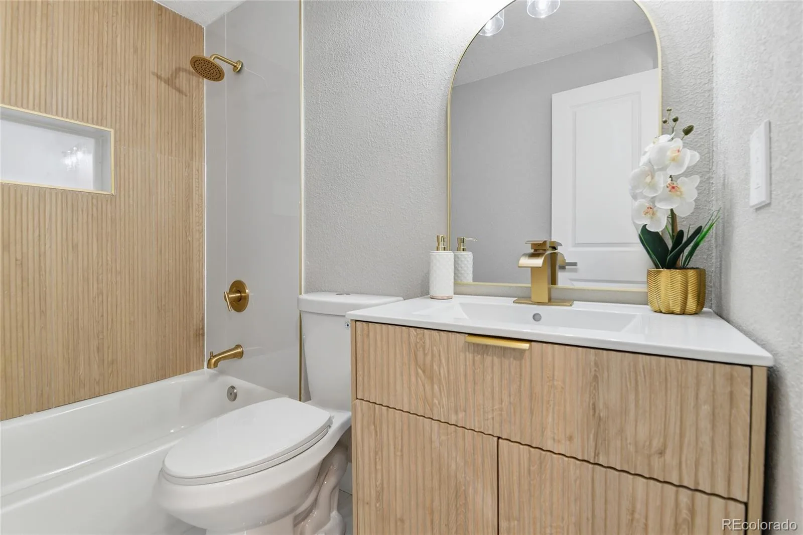 6816 Miller St Arvada CO 80004 MLS #REC2063714 06082026233153 1600 9