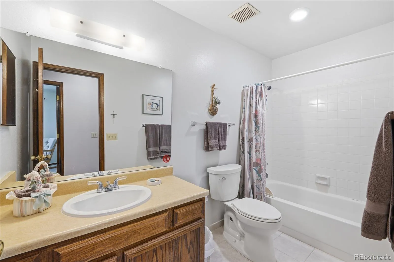 622 Northridge Road Highlands Ranch CO 80126 MLS #REC2064916 05192026202025 1600 20