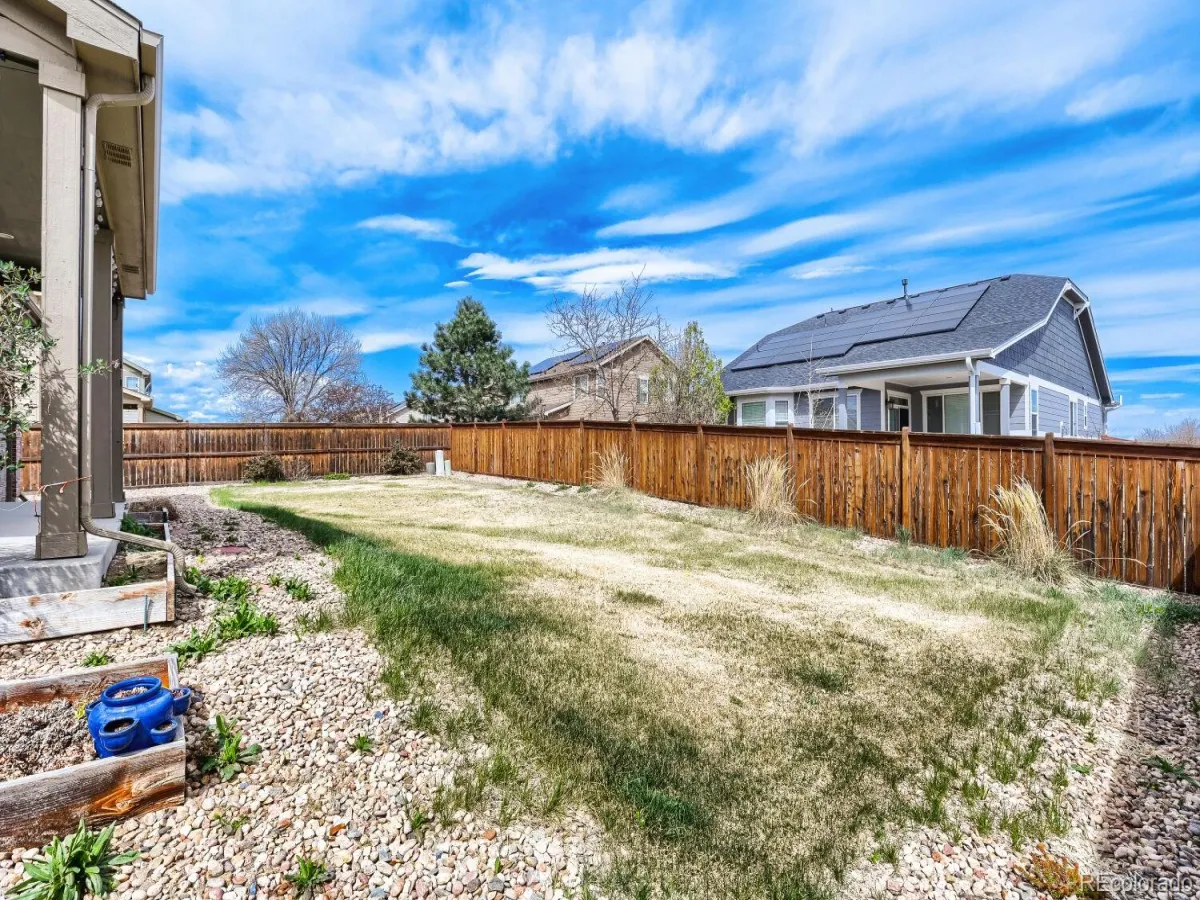 25283 E 2nd Avenue Aurora CO 80018 | MLS #REC2065153 04162026143150 1200 33