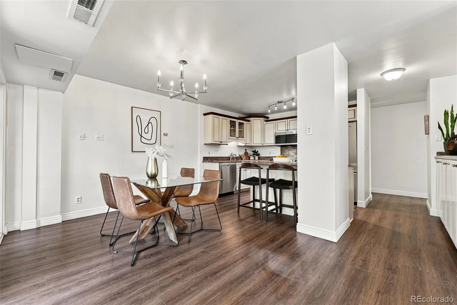 1223 Race Street #302 Denver CO 80206 | MLS #REC2068772 09252026175220 1600 14