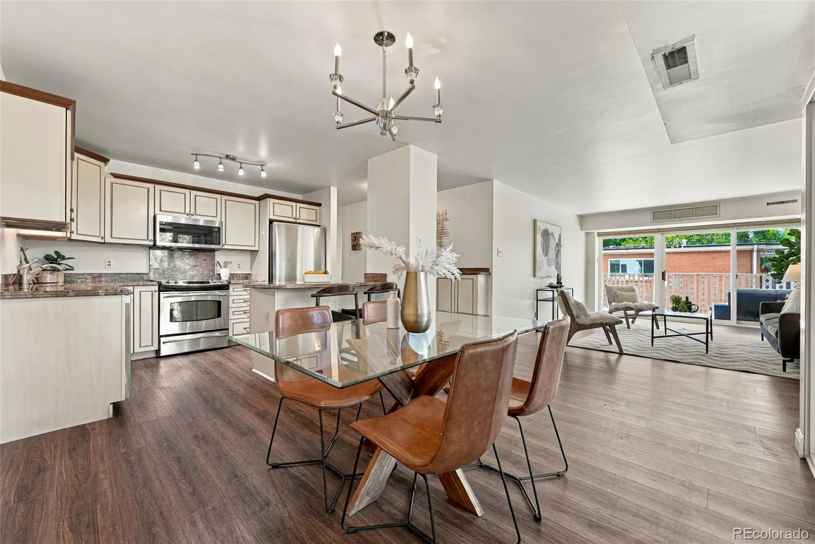 1223 Race Street #302 Denver CO 80206 | MLS #REC2068772 09252026175220 1600 21