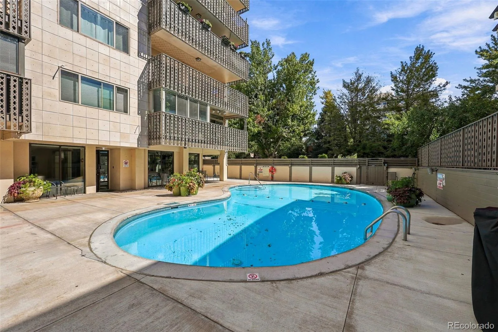1223 Race Street #302 Denver CO 80206 | MLS #REC2068772 09252026175220 1600 42