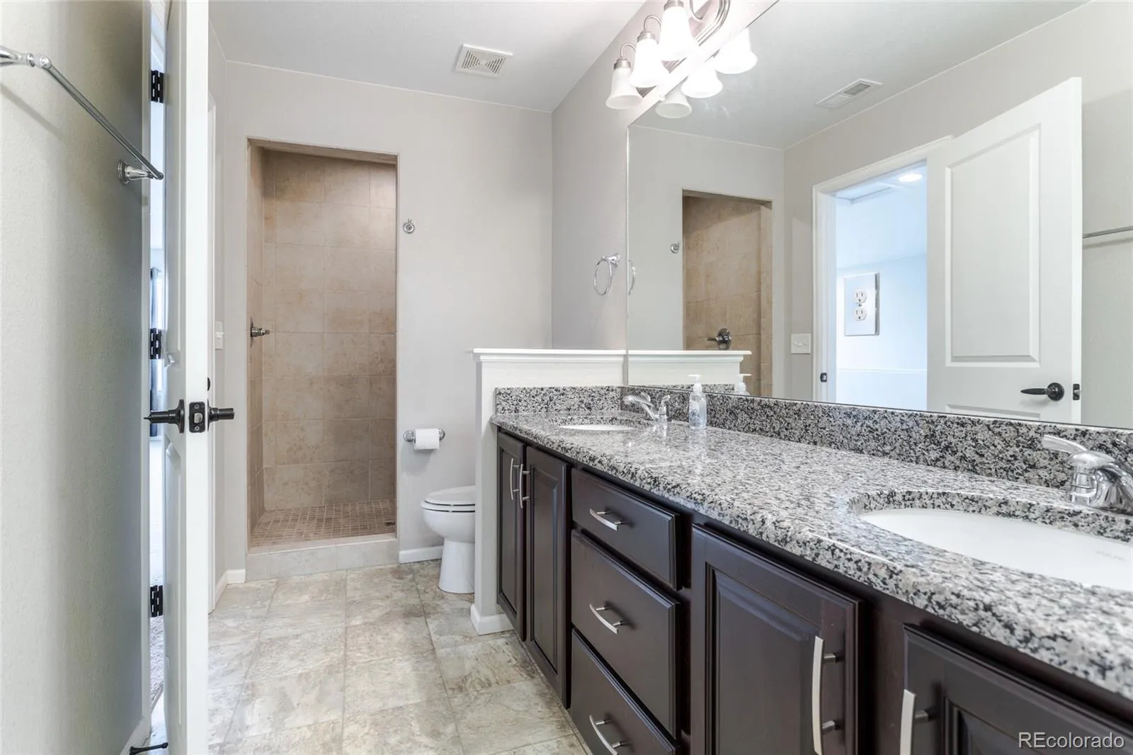 19754 E 54th Place Denver CO 80249 MLS #REC2069175 04242026050527 1600 19
