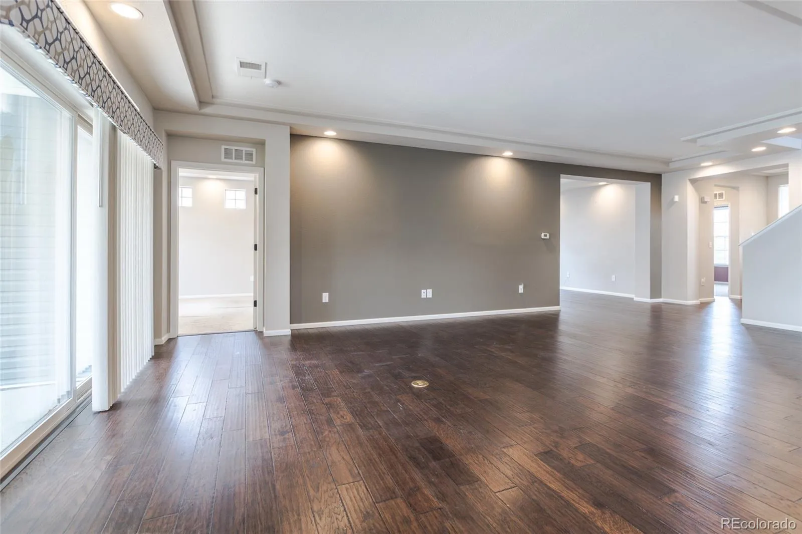 19754 E 54th Place Denver CO 80249 MLS #REC2069175 04242026050527 1600 2