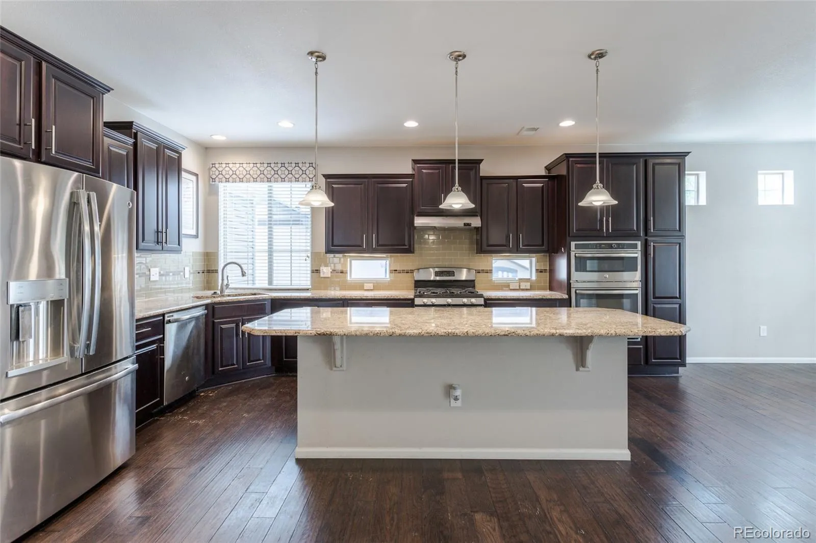 19754 E 54th Place Denver CO 80249 MLS #REC2069175 04242026050527 1600 5