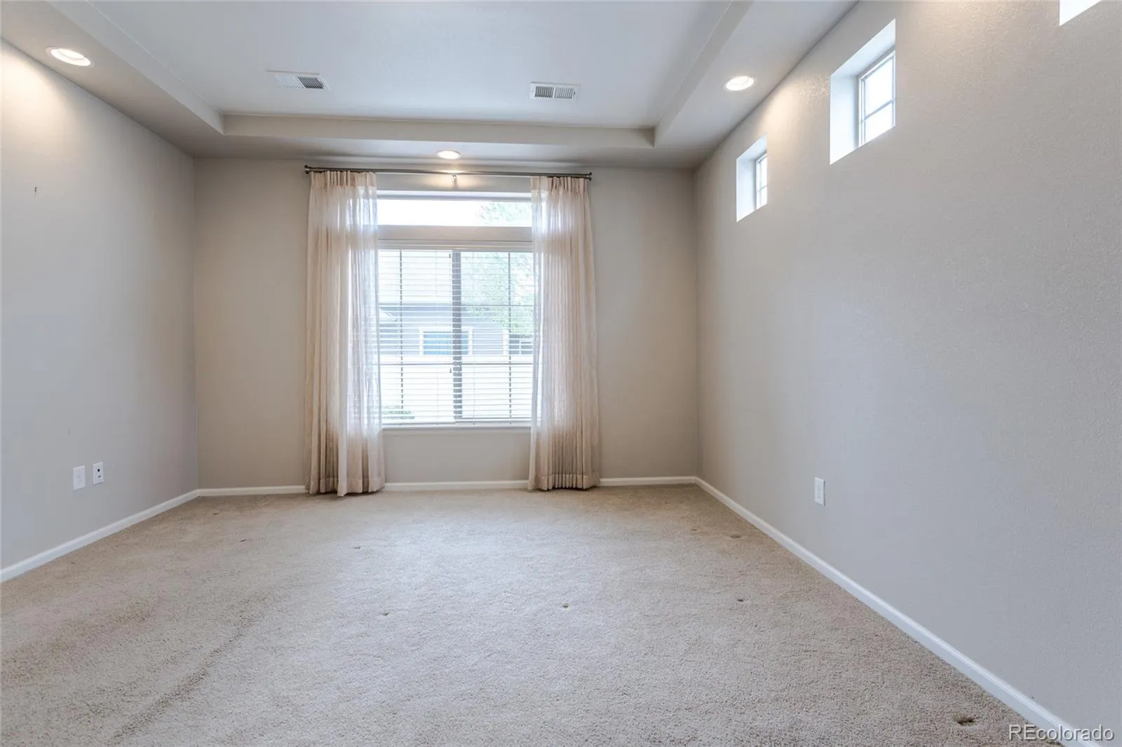 19754 E 54th Place Denver CO 80249 MLS #REC2069175 04242026050527 1600 8