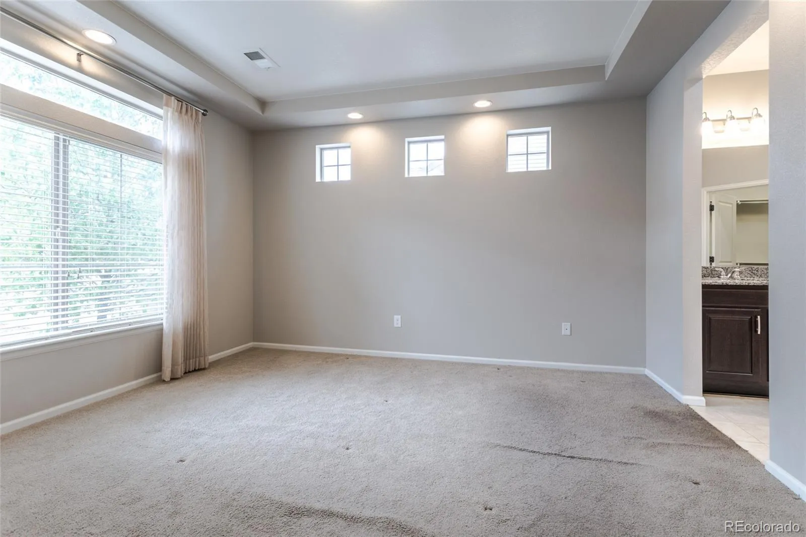 19754 E 54th Place Denver CO 80249 MLS #REC2069175 04242026050527 1600 9