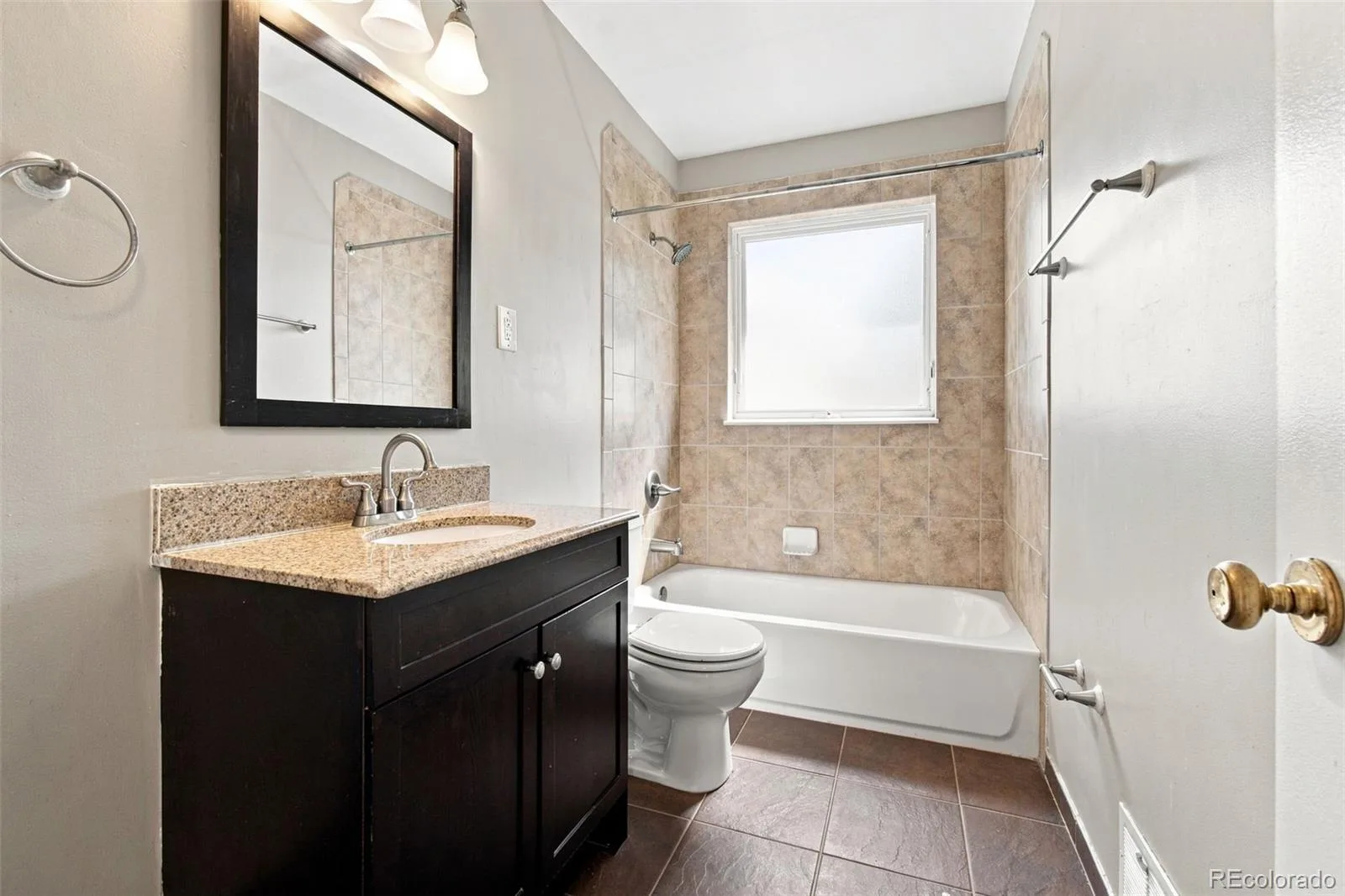 3250 Santa Anita Drive Englewood CO 80110 | MLS #REC2072268 08142026213305 1600 12