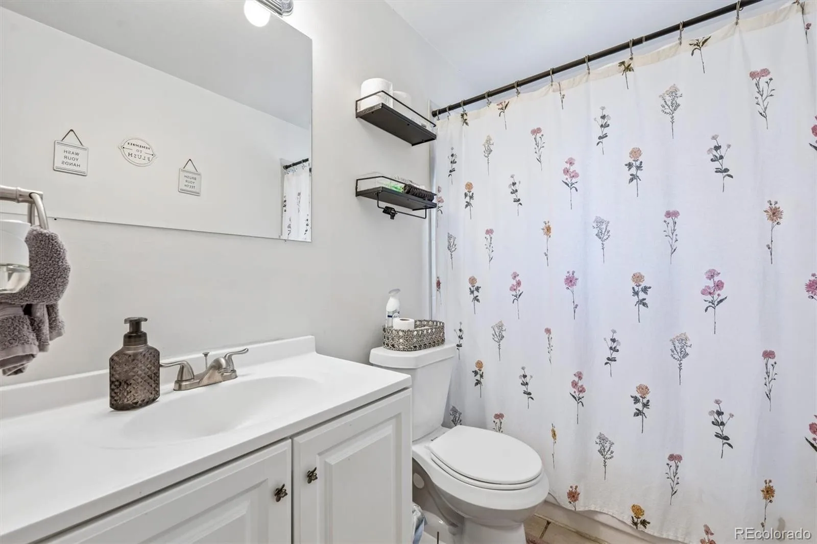 14742 Randolph Place Denver CO 80239 | MLS #REC2081322 06092026074139 1600 10