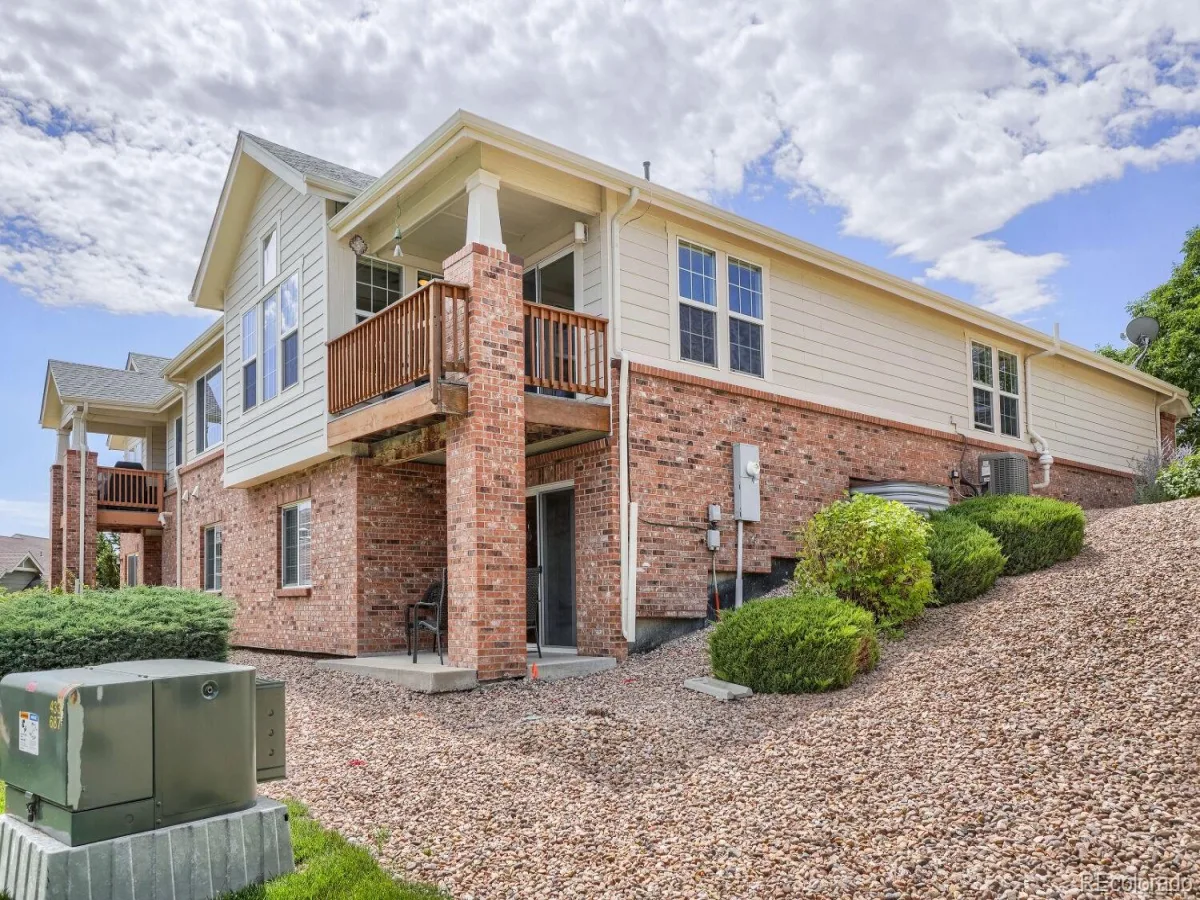 7560 S Biloxi Court Aurora CO 80016 | MLS #REC2081447 08202026055533 1200 26