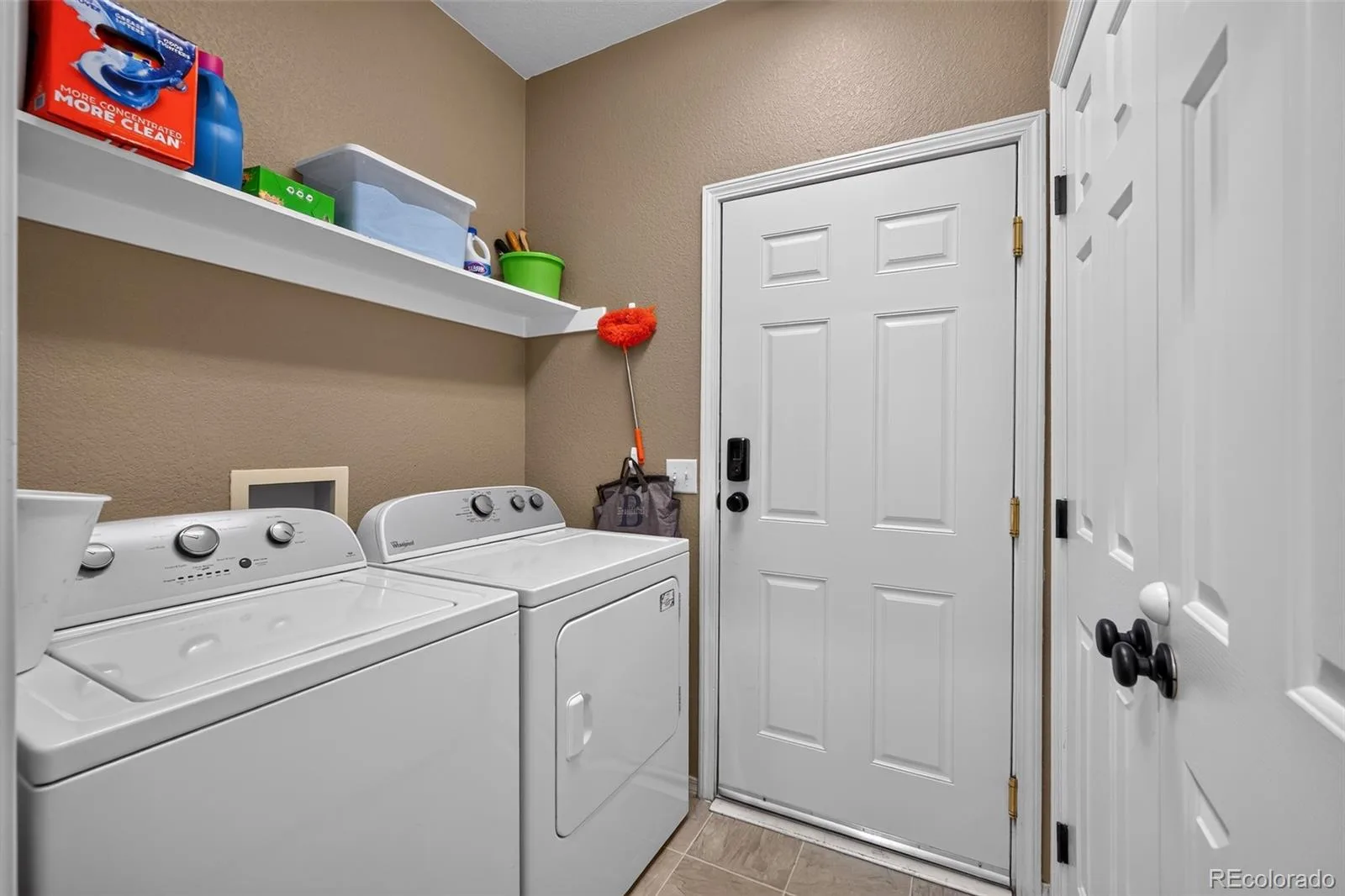 6714 S Winnipeg Circle #104 Aurora CO 80016 | MLS #REC2082917 08292026202334 1600 22