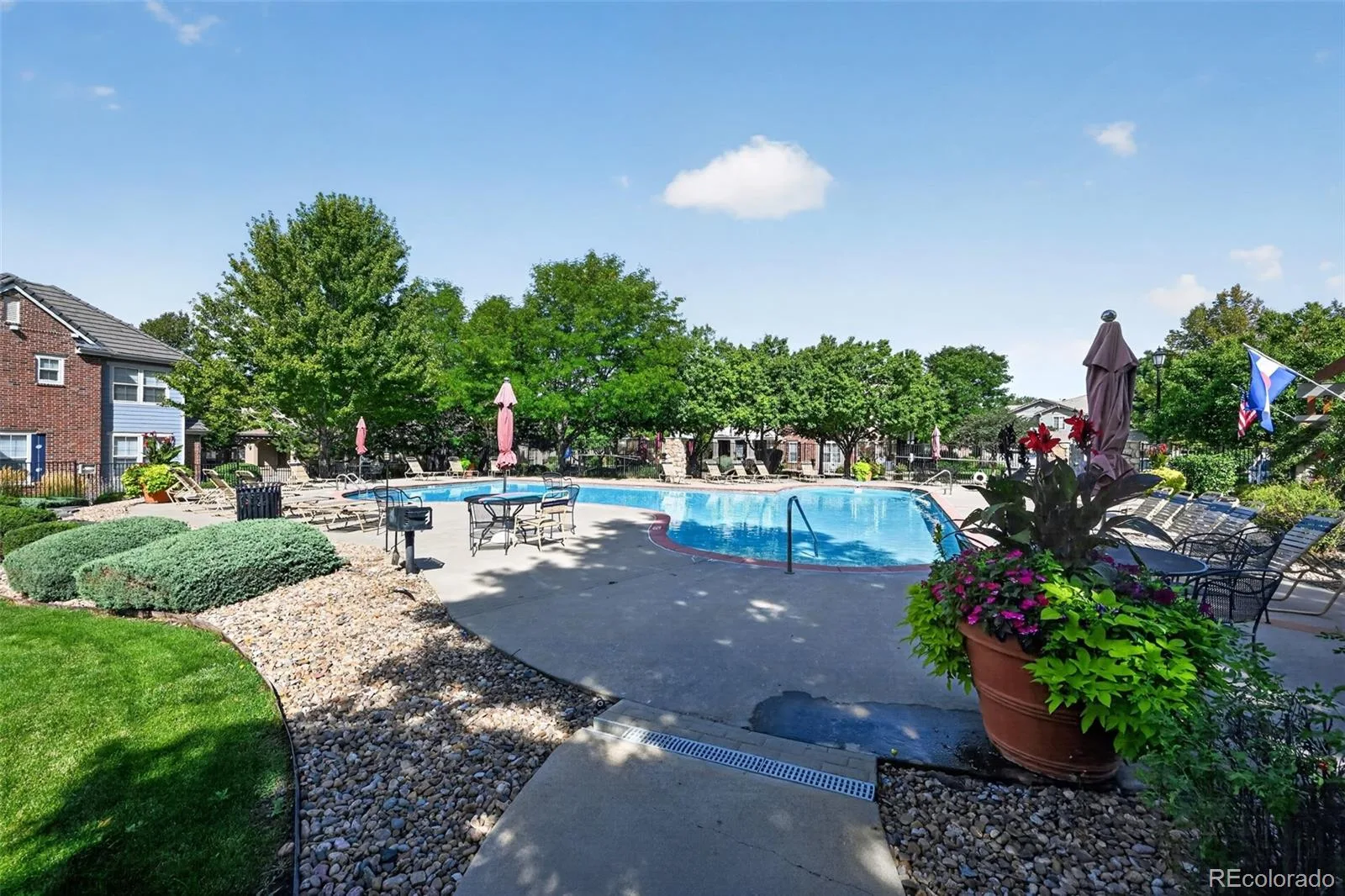 6714 S Winnipeg Circle #104 Aurora CO 80016 | MLS #REC2082917 08292026202334 1600 25