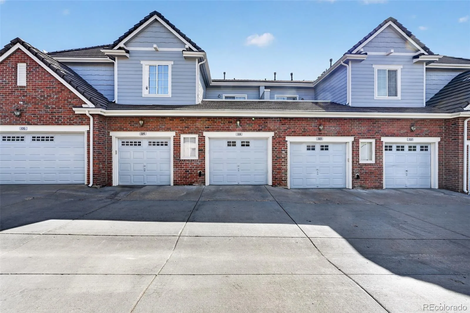 6714 S Winnipeg Circle #104 Aurora CO 80016 | MLS #REC2082917 08292026202334 1600 3