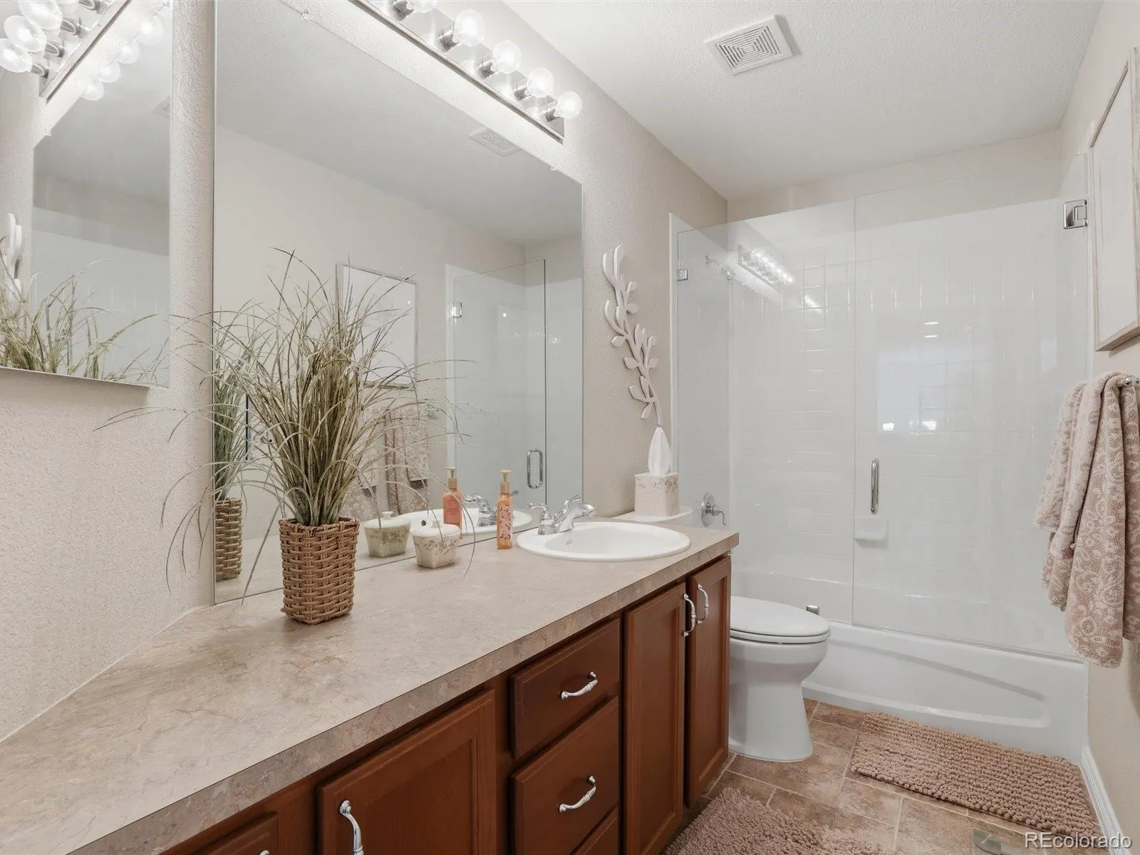 7634 S Duquesne Way Aurora CO 80016 MLS #REC2083339 05052026223730 1600 27