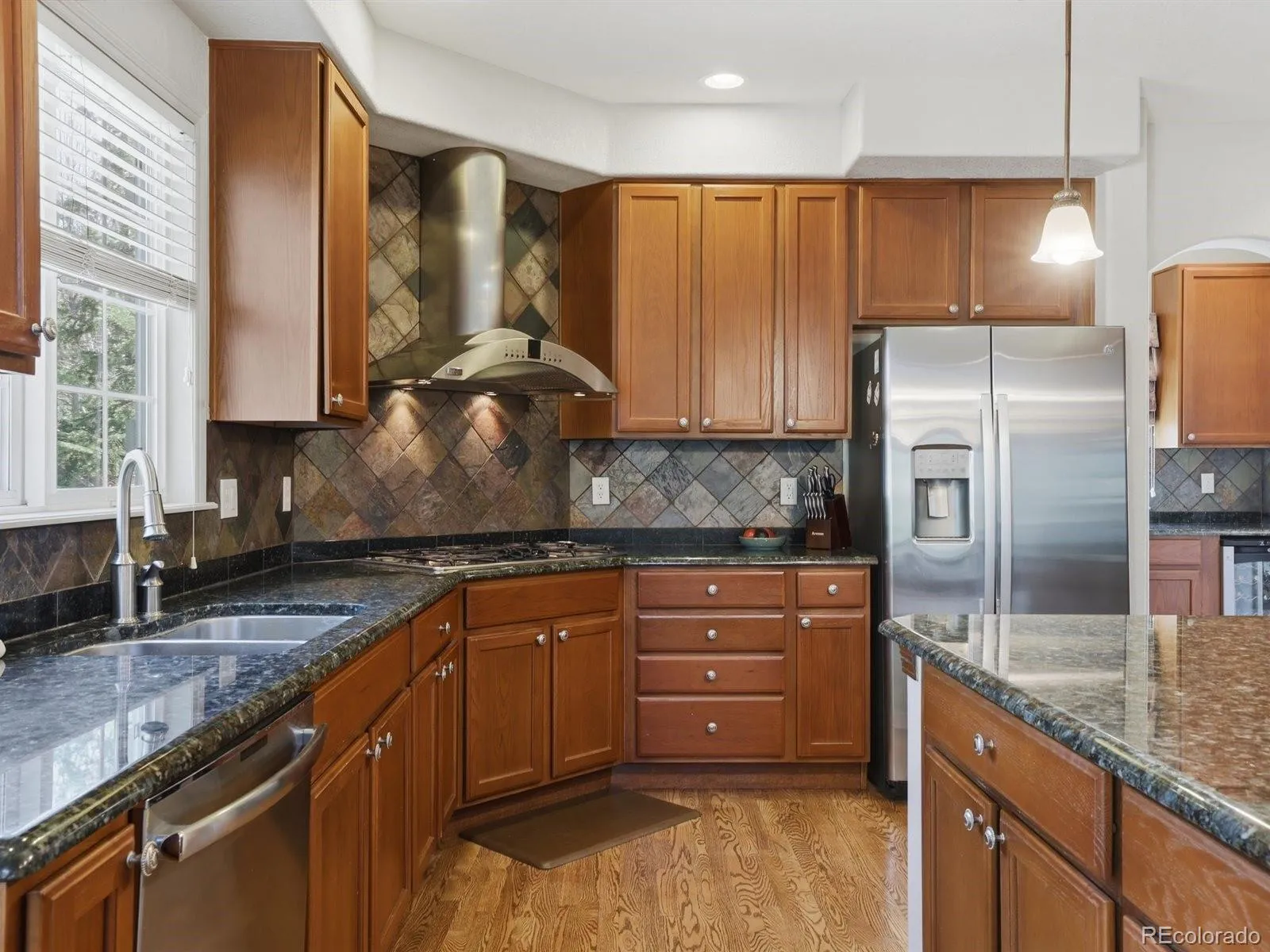 7634 S Duquesne Way Aurora CO 80016 MLS #REC2083339 05052026223730 1600 6