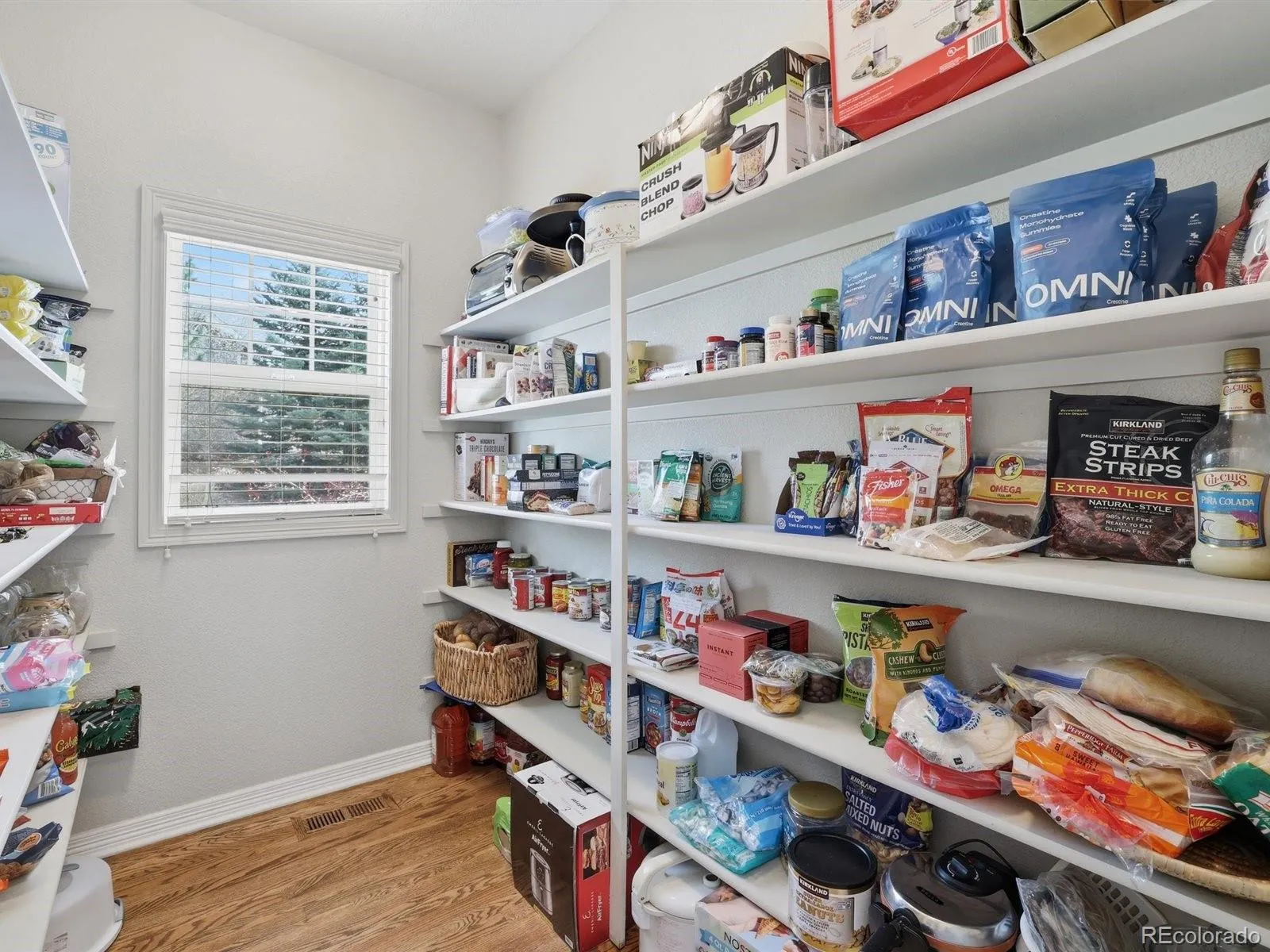 7634 S Duquesne Way Aurora CO 80016 MLS #REC2083339 05052026223730 1600 9
