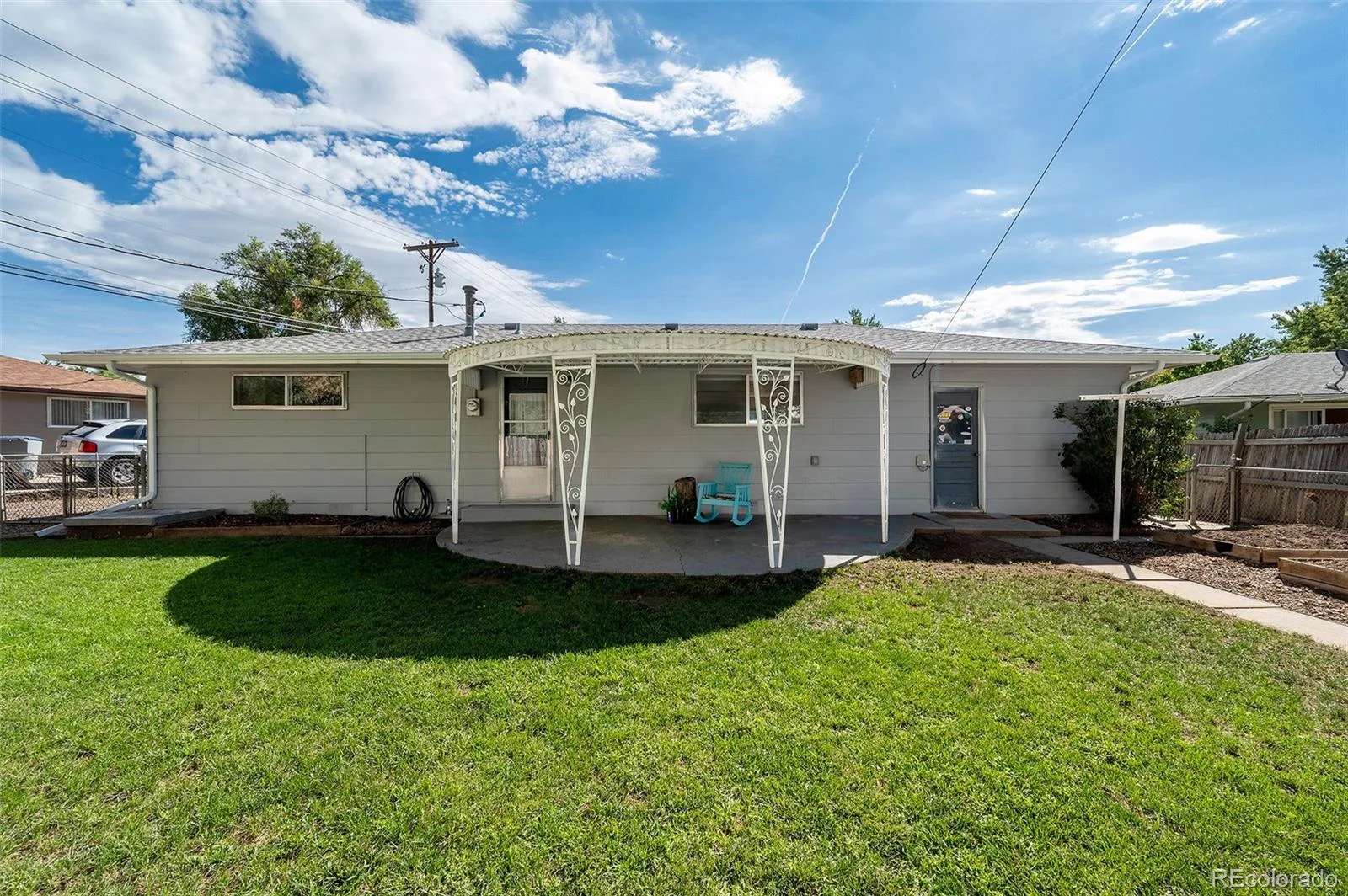 9 Elizabeth Court Longmont CO 80501 | MLS #REC2085384 08192026174406 1600 20