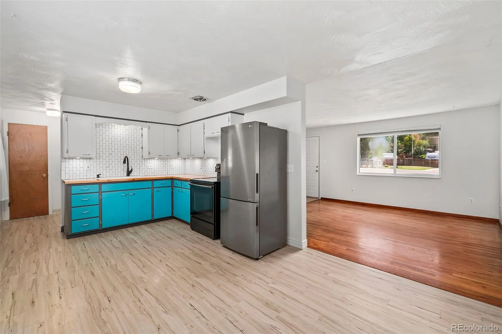 9 Elizabeth Court Longmont CO 80501 | MLS #REC2085384 08192026174406 1600 7