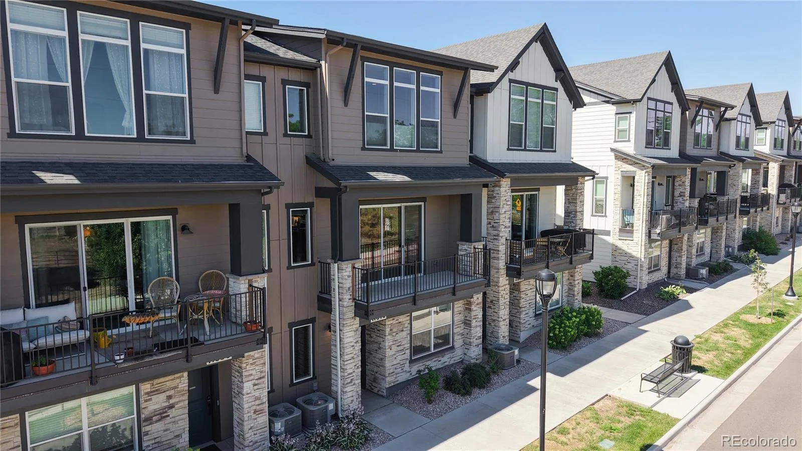 11842 W 52nd Avenue Wheat Ridge CO 80033 | MLS #REC2085942 07172026193541 1600 2