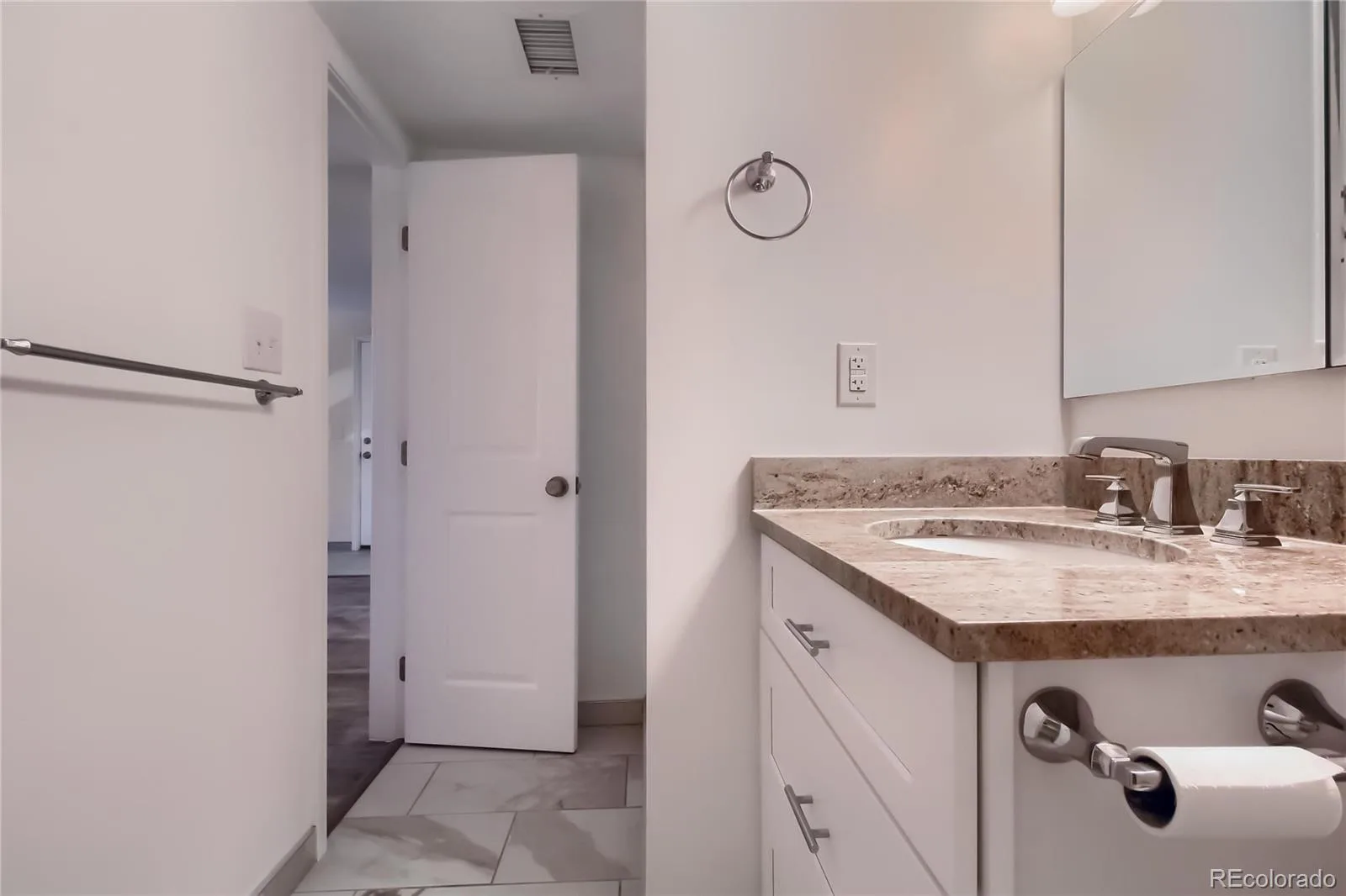 13506 E Jewell Avenue #202 #20 Aurora CO 80012 | MLS #REC2086688 10012026005219 1600 19