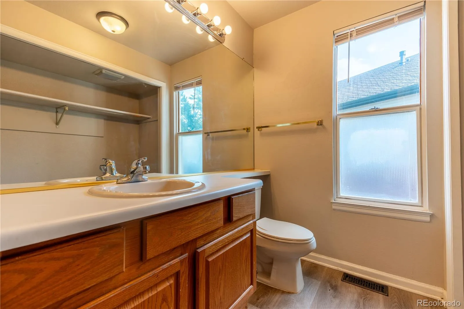 9516 Sherrelwood Lane Littleton CO 80126 | MLS #REC2087415 08132026125610 1600 12