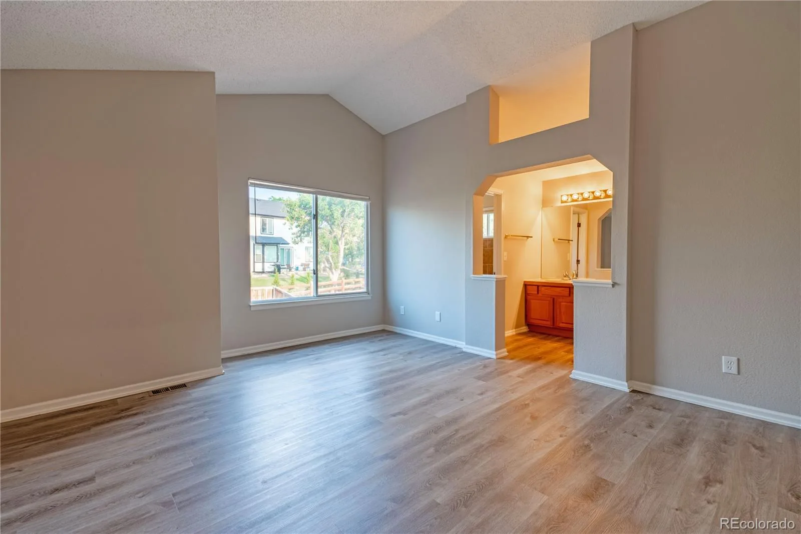 9516 Sherrelwood Lane Littleton CO 80126 | MLS #REC2087415 08132026125610 1600 14