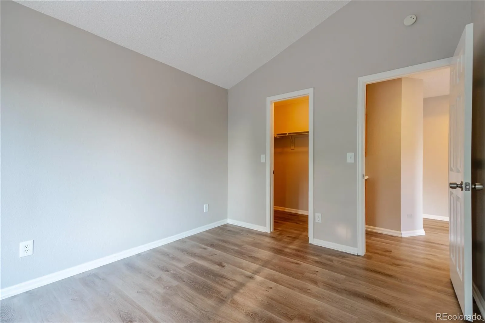 9516 Sherrelwood Lane Littleton CO 80126 | MLS #REC2087415 08132026125610 1600 21