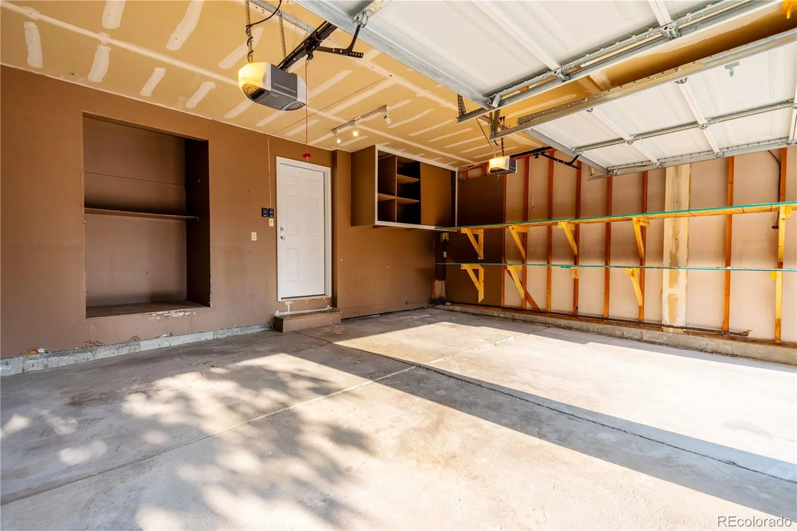 9516 Sherrelwood Lane Littleton CO 80126 | MLS #REC2087415 08132026125610 1600 27