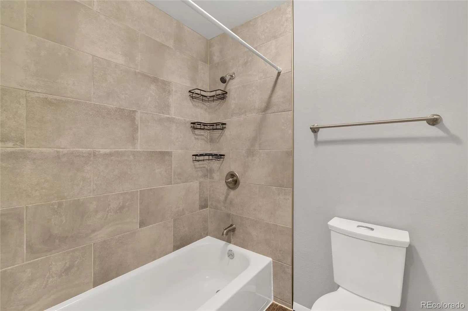 14437 E 1st Drive #C04 Aurora CO 80011 | MLS #REC2088307 07152026070633 1600 11
