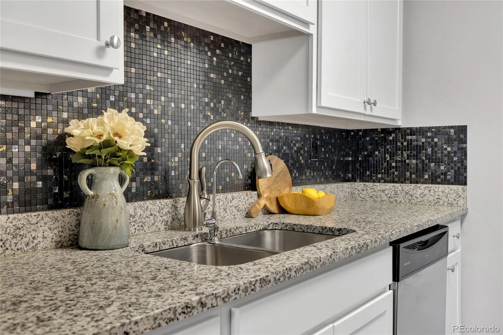 14437 E 1st Drive #C04 Aurora CO 80011 | MLS #REC2088307 07152026070633 1600 6