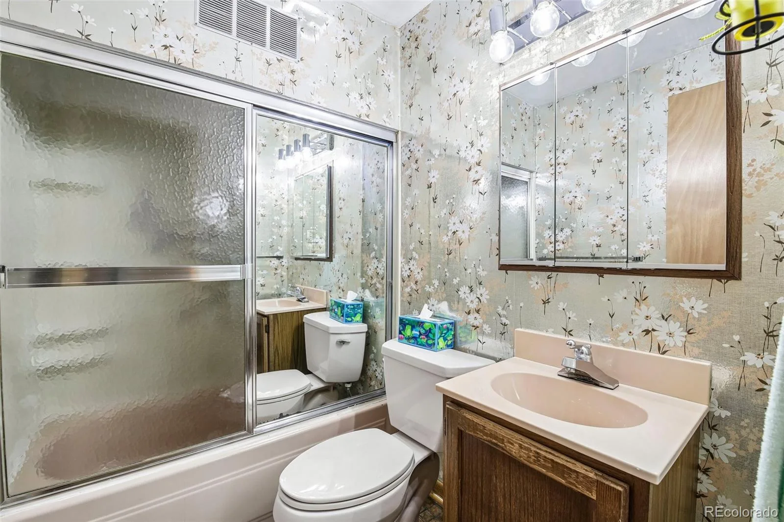1694 S Balsam Street Lakewood CO 80232 | MLS #REC2090811 10182026052715 1600 13