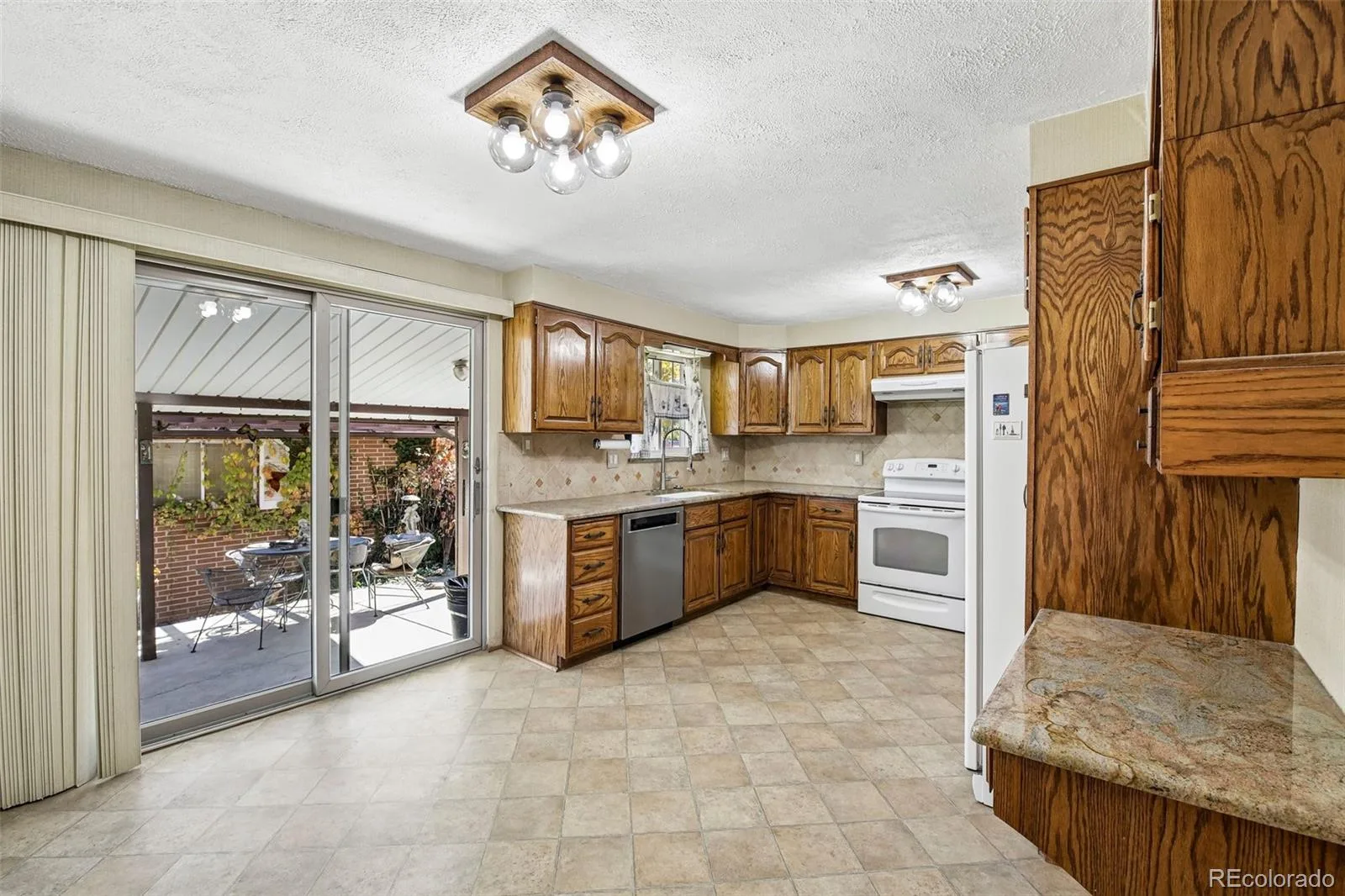 1694 S Balsam Street Lakewood CO 80232 | MLS #REC2090811 10182026052715 1600 8