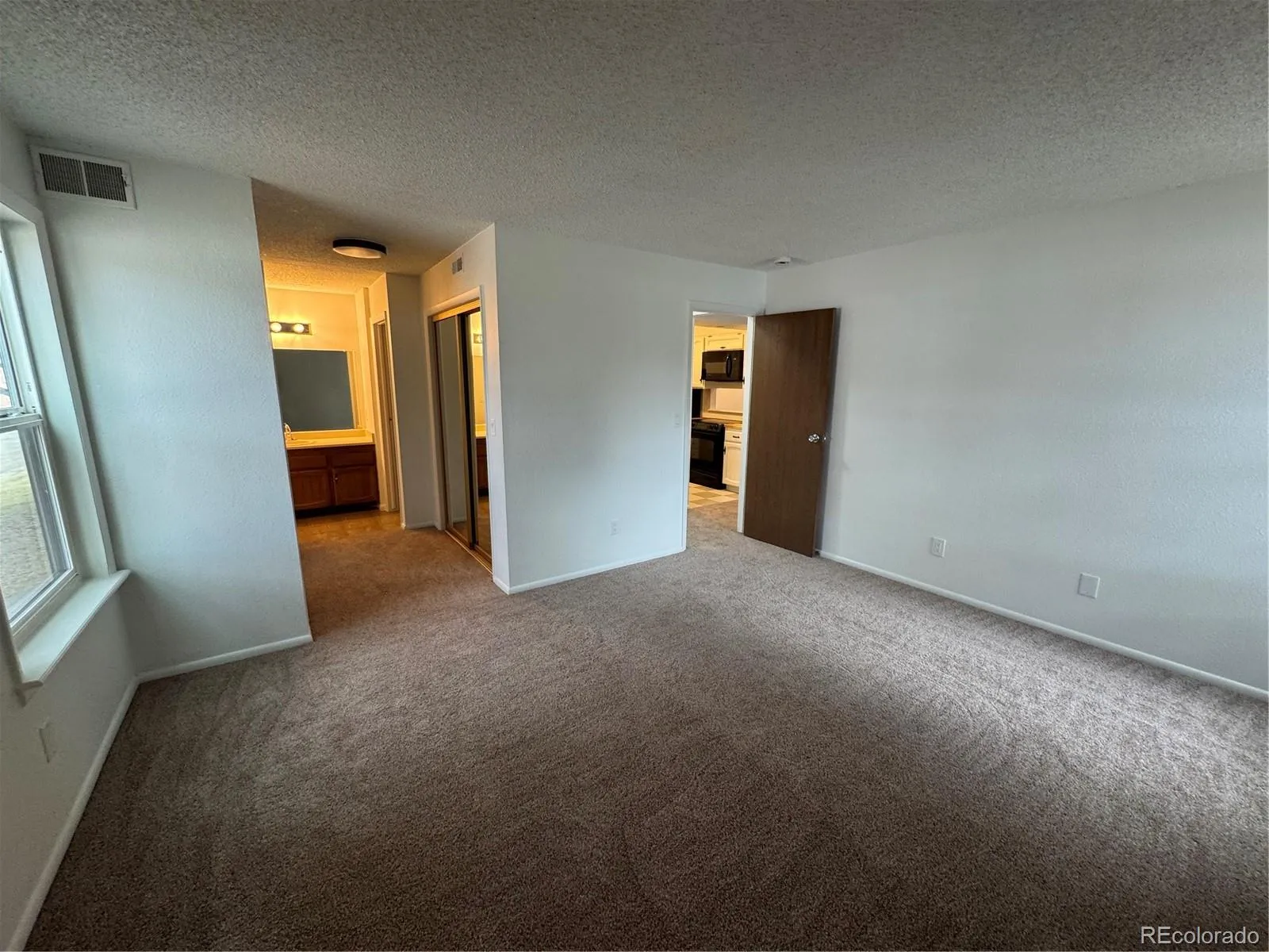 14224 E 1st Drive #A07 Aurora CO 80011 MLS #REC2090987 04272026203948 1600 11