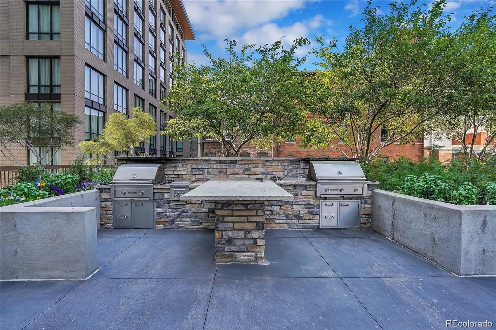 04092026230859 1600 18