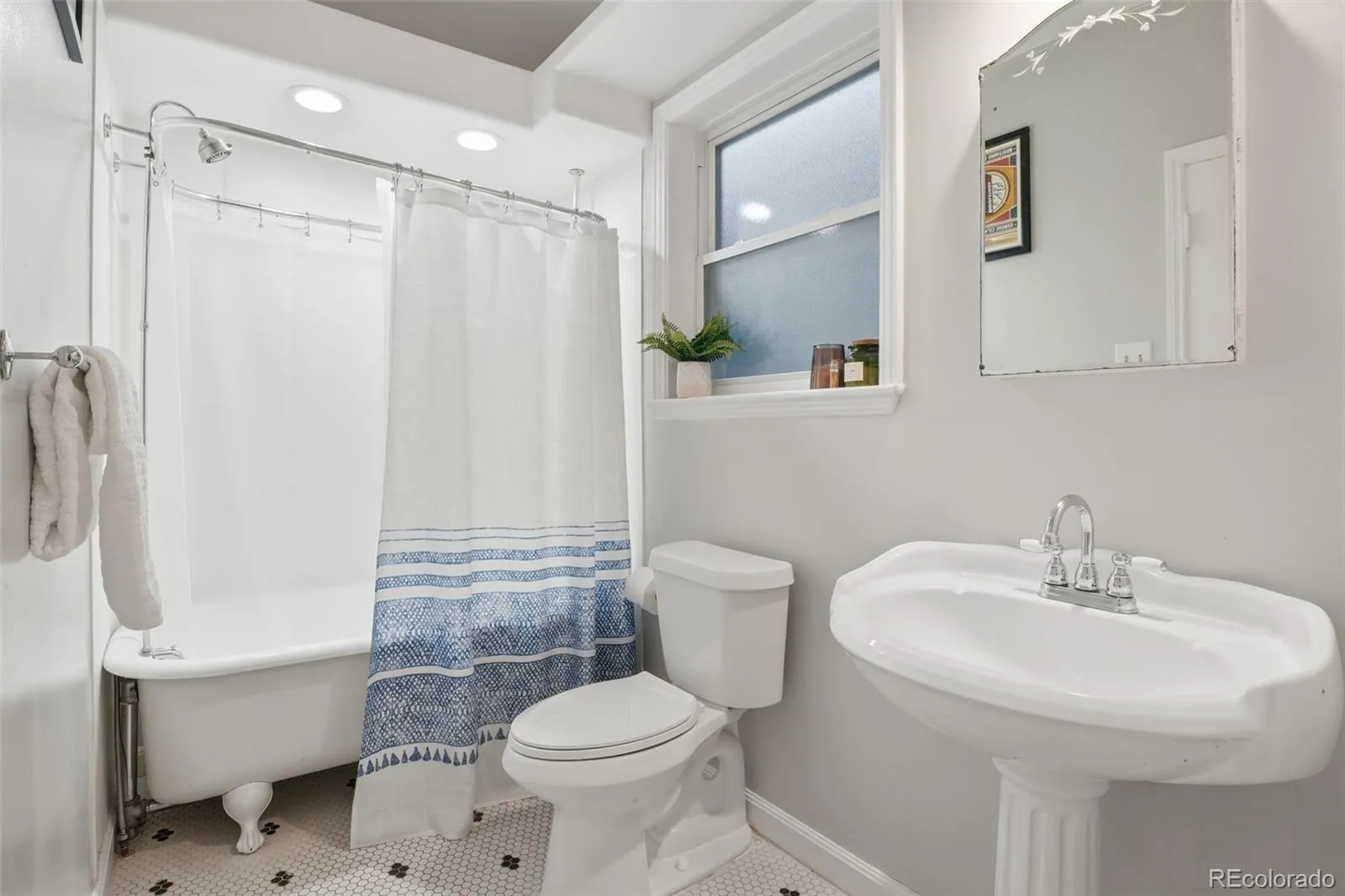 3339 W Moncrieff Place Denver CO 80211 MLS #REC2095957 04302026182708 1600 20