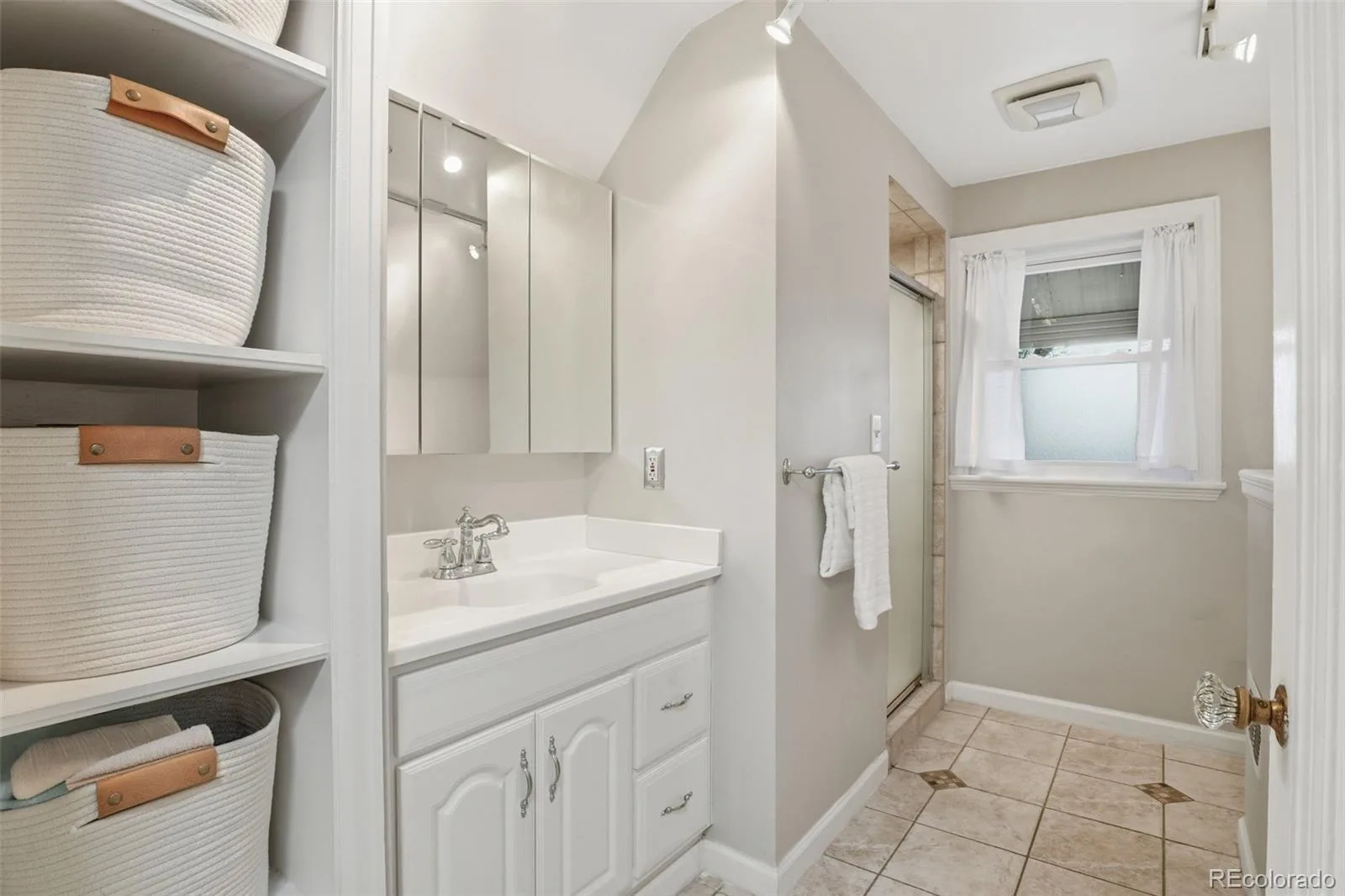 3339 W Moncrieff Place Denver CO 80211 MLS #REC2095957 06092026080407 1600 23