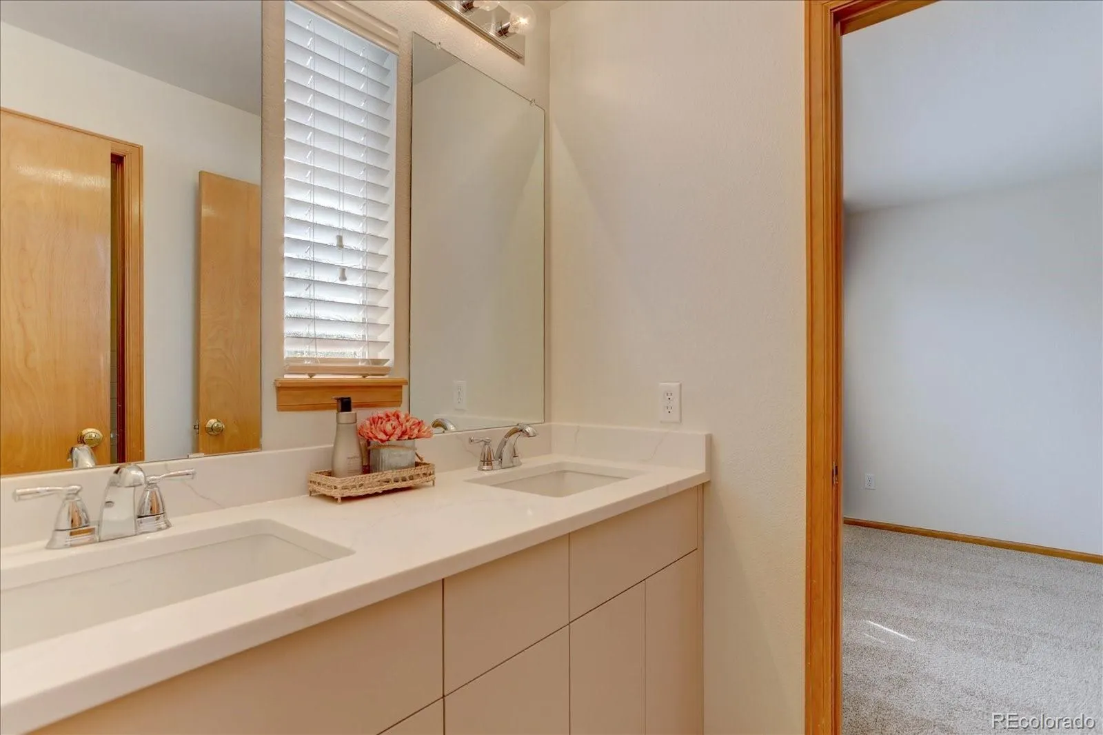 7821 E Archer Place Denver CO 80230 MLS #REC2096089 05142026210934 1600 24