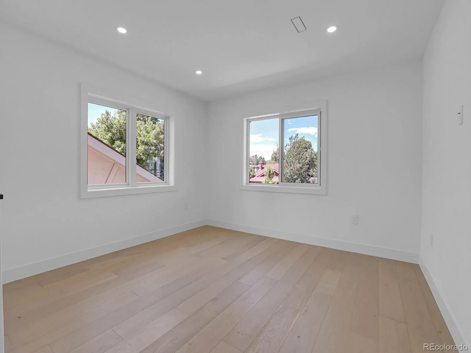 300 S Franklin Street Denver CO 80209 MLS #REC2096461 05252026204911 1600 30