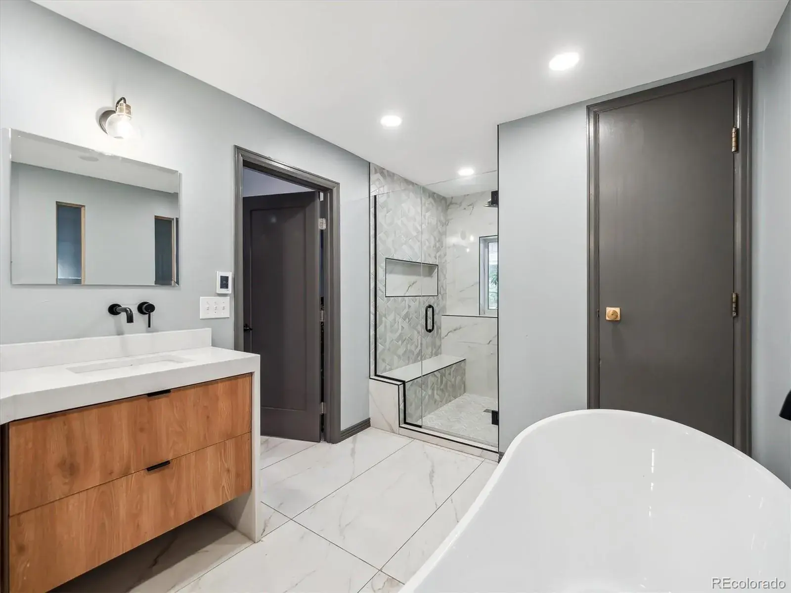 08142025010824 1600 40