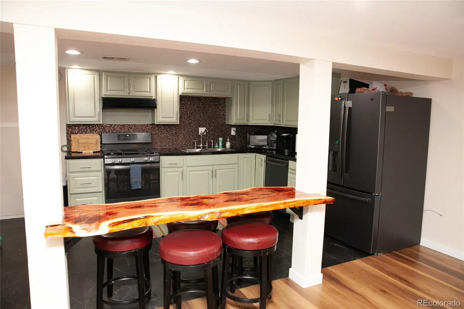 08142025010824 1600 48