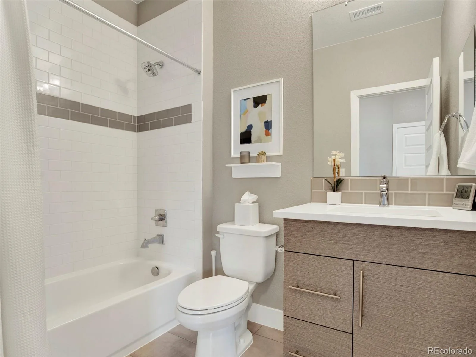 12249 W Alameda Drive Lakewood CO 80228 | MLS #REC2097451 08212026162706 1600 26