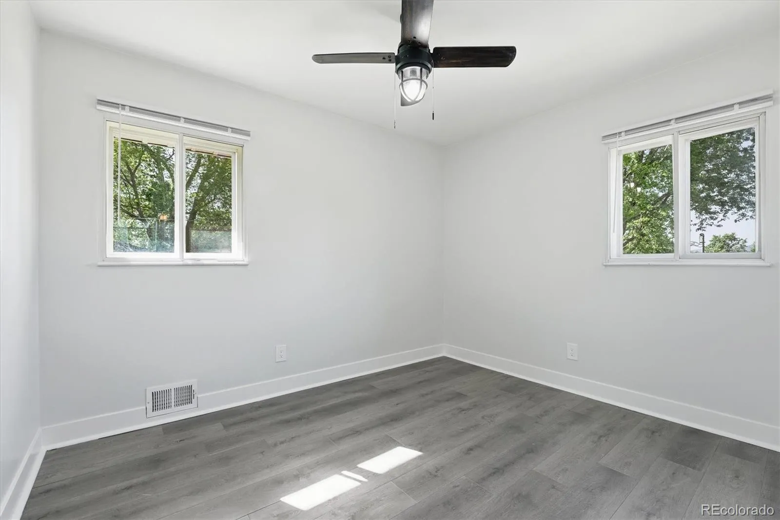 2814 S Winona Court Denver CO 80236 MLS #REC2097675 05222026215838 1600 13