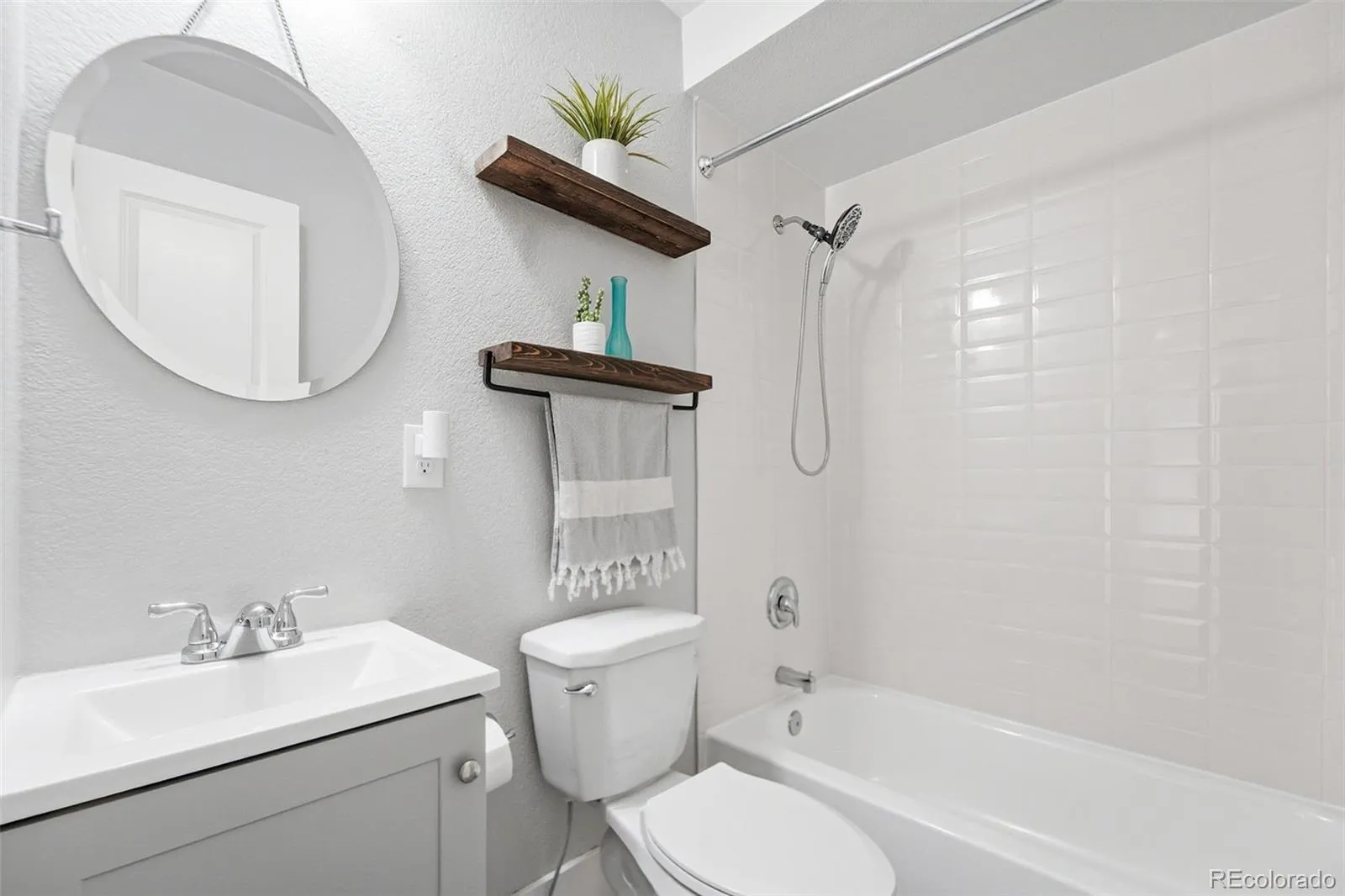 980 Elm Street Denver CO 80220 MLS #REC2098647 05032026192227 1600 18