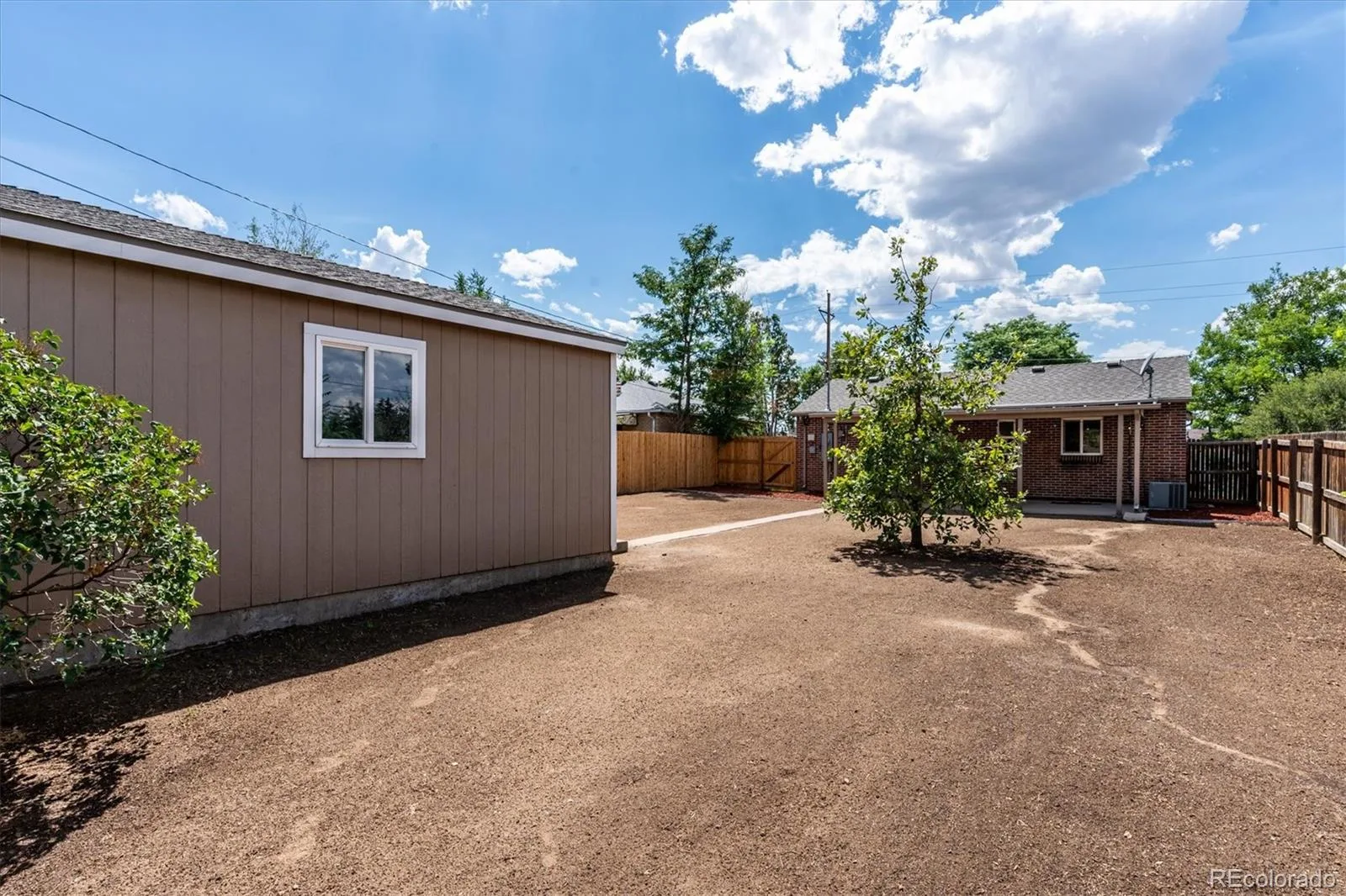 3230 Magnolia Street Denver CO 80207 | MLS #REC2099104 08052026174315 1600 29