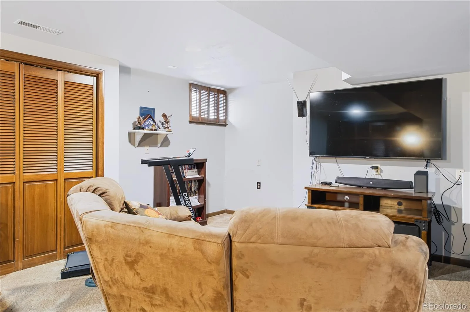 16474 E 7th Avenue Aurora CO 80011 MLS #REC2100014 06302026182639 1600 14