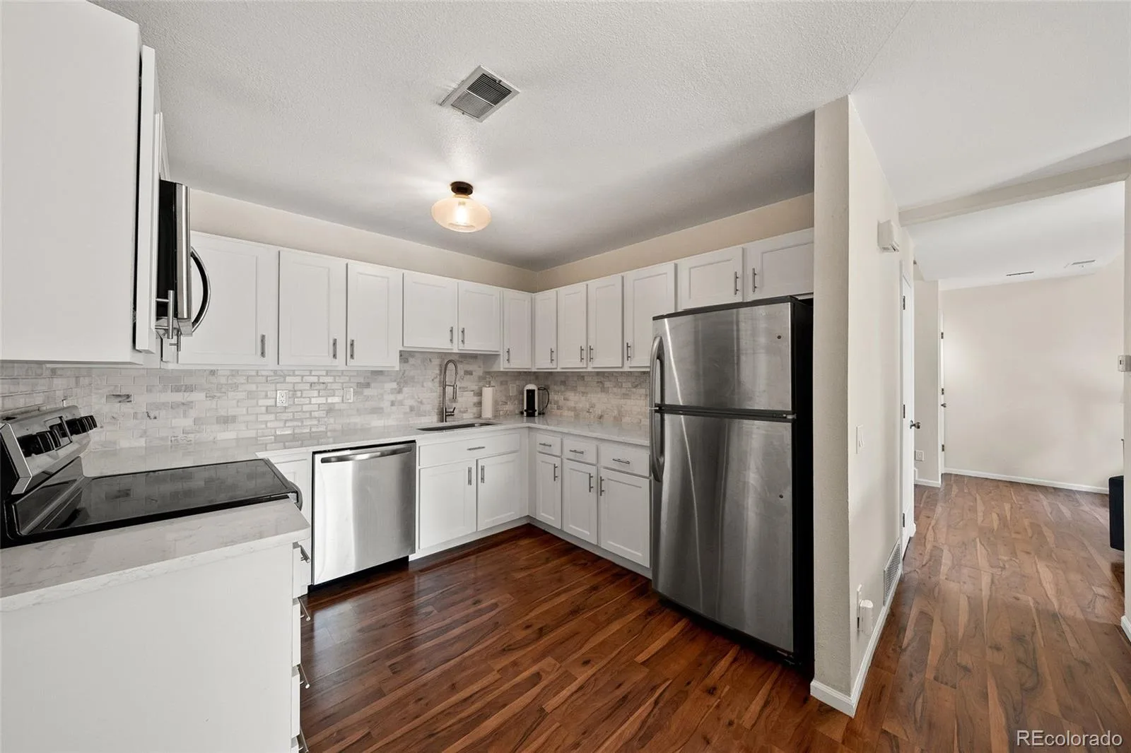 7096 E Dry Creek Circle Centennial CO 80112 | MLS #REC2102346 06032026183516 1600 11