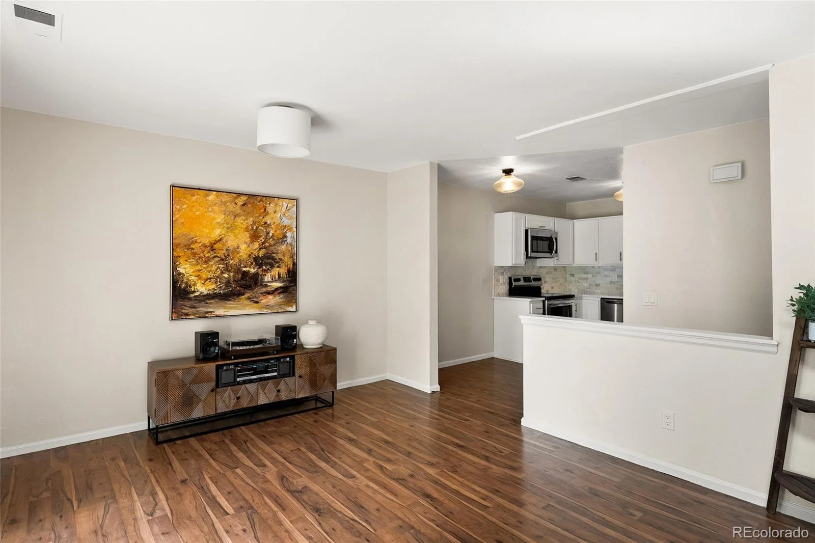7096 E Dry Creek Circle Centennial CO 80112 | MLS #REC2102346 06032026183516 1600 9