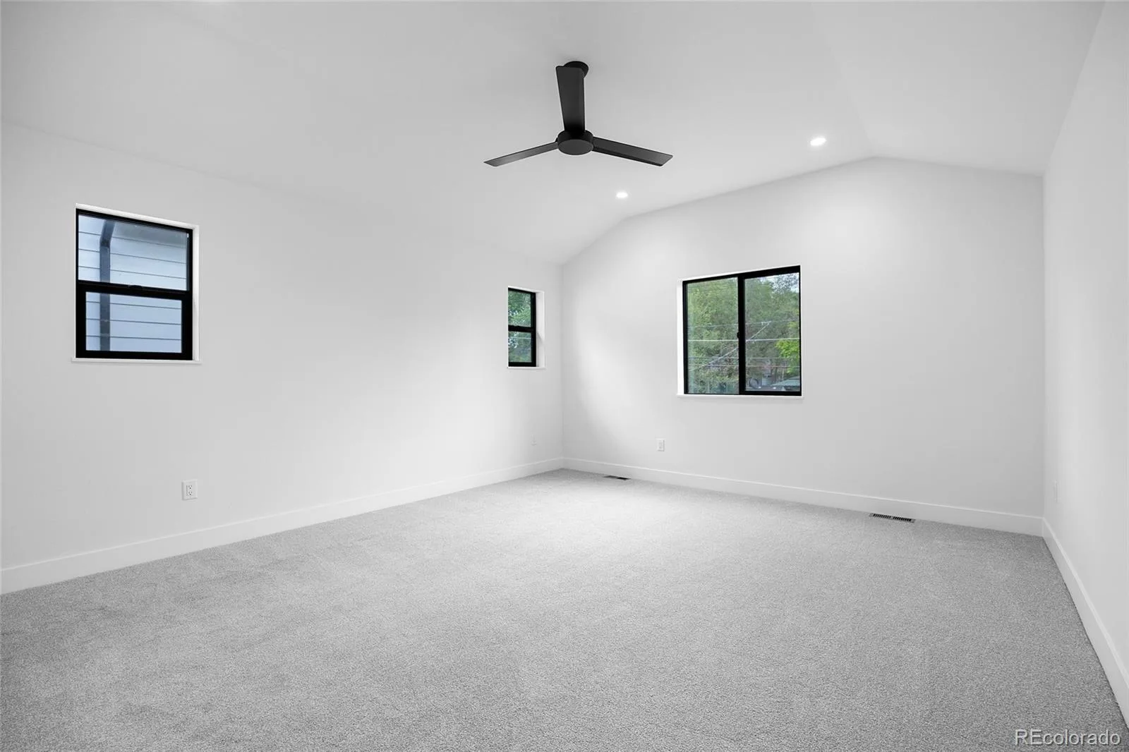 1751 Harlan Street #2 Lakewood CO 80214 | MLS #REC2102520 09232026092804 1600 15