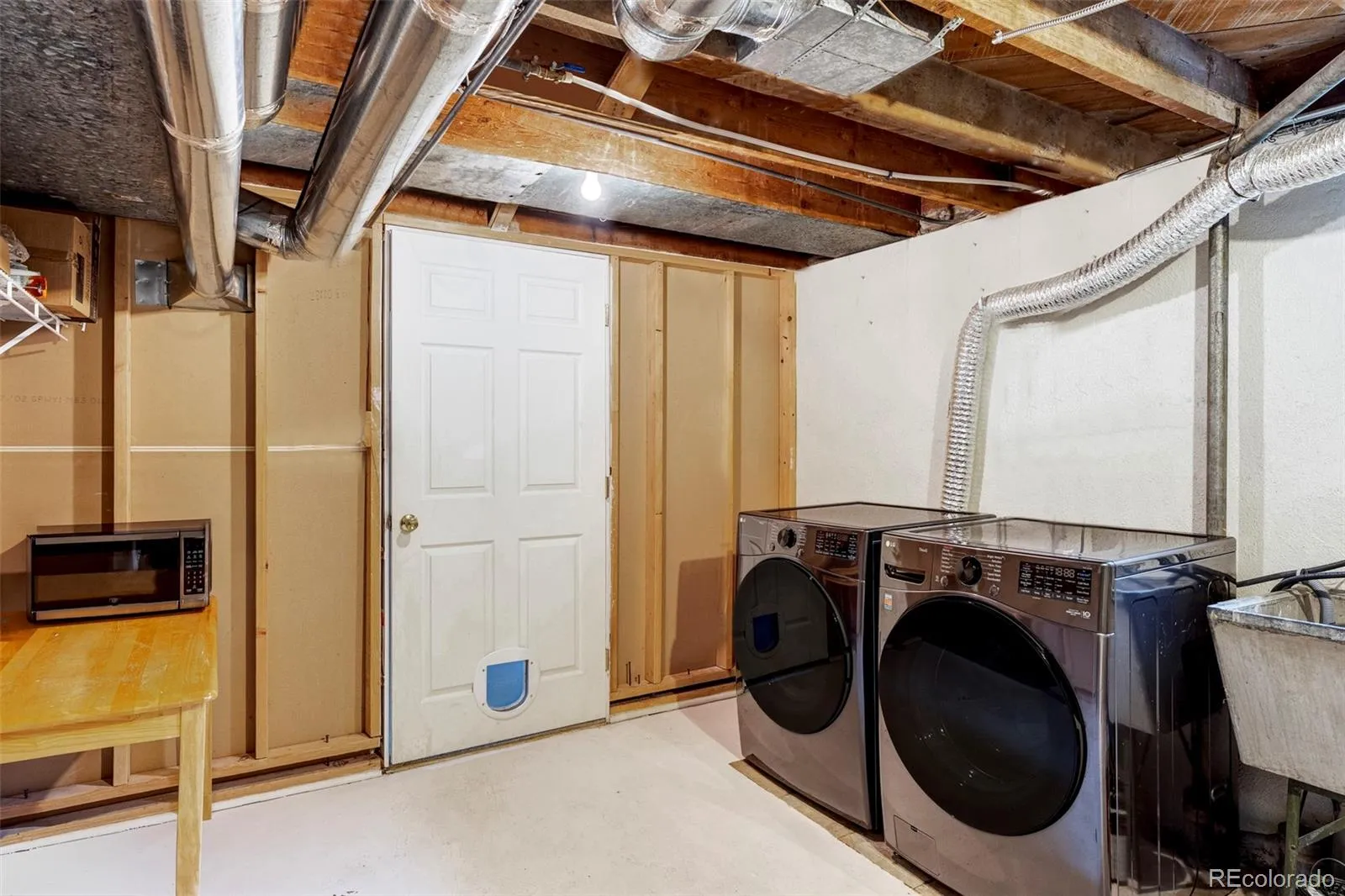 04202026140558 1600 23